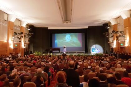 Poetul naţional Mihai Eminescu a fost omagiat la Seminarul Teologic „Sfântul Apostol Andrei“ din Galaţi – fotografia 9
