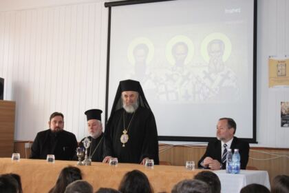 Simpozion interliceal la Seminarul Teologic „Sfântul Apostol Andrei“ şi vizita Înaltpreasfinţitului Părinte Athenagoras Peckstadt la Galaţi – fotografia 4