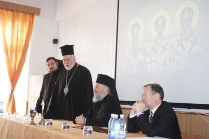 Simpozion interliceal la Seminarul Teologic „Sfântul Apostol Andrei“ şi vizita Înaltpreasfinţitului Părinte Athenagoras Peckstadt la Galaţi – fotografia 12