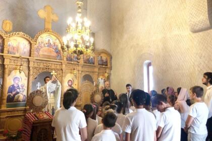 Tabăra de vară pentru activități cu tinerii la Așezământul „Sf. Pantelimon“ – Lacu Sărat, județul Brăila – fotografia 2