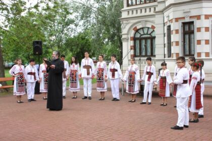 Manifestări cultural-artistice de Ziua Copilului la Galaţi – fotografia 3