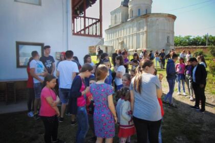 Ziua Internaţională a Copilului în Protopopiatul Nicoreşti – fotografia 1