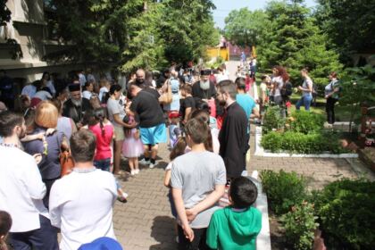 Manifestări cultural-artistice de Ziua Copilului la Galaţi – fotografia 1