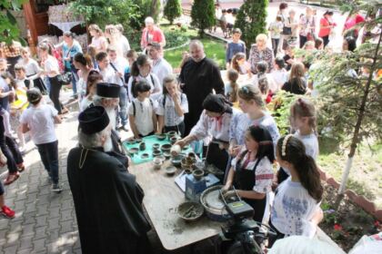 Manifestări cultural-artistice de Ziua Copilului la Galaţi – fotografia 4