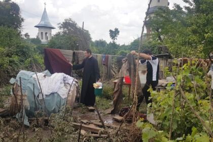 Arhiepiscopia Dunării de Jos este lângă familiile greu încercate de la Corod – fotografia 4