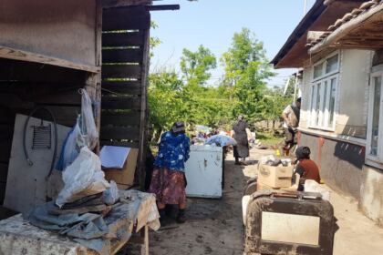 Arhiepiscopia Dunării de Jos este lângă familiile greu încercate de la Corod – fotografia 30