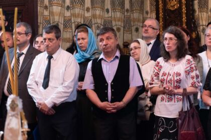Cursul festiv al studenţilor şi masteranzilor teologi gălăţeni şi început de pelerinaj pentru studenţii din cadrul Universităţii Vârstei a Treia din Galaţi – fotografia 4