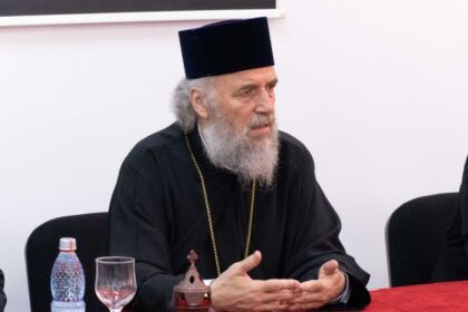 Cursul festiv al studenţilor şi masteranzilor teologi gălăţeni şi început de pelerinaj pentru studenţii din cadrul Universităţii Vârstei a Treia din Galaţi – fotografia 8