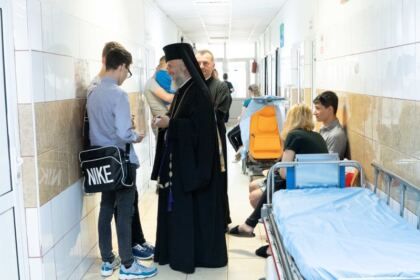Capela Spitalului de copii „Sfântul Ioan“ din Galaţi şi-a sărbătorit cel de-al doilea ocrotitor spiritual – fotografia 19
