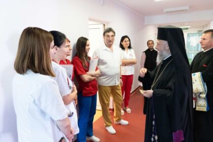 Capela Spitalului de copii „Sfântul Ioan“ din Galaţi şi-a sărbătorit cel de-al doilea ocrotitor spiritual – fotografia 23
