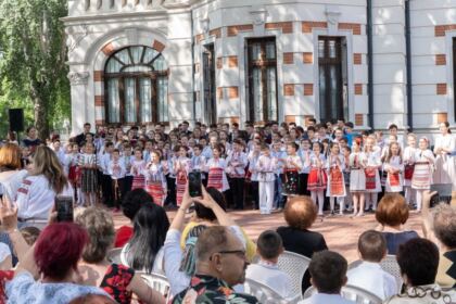 Serbare de sfârşit de an pentru clasele primare și gimnaziale de la Seminarul Teologic Ortodox „Sfântul Andrei“ din Galaţi – fotografia 16