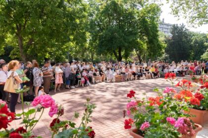 Serbare de sfârşit de an pentru clasele primare și gimnaziale de la Seminarul Teologic Ortodox „Sfântul Andrei“ din Galaţi – fotografia 18