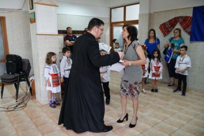 Activităţi la Centrului multifuncţional de servicii sociale „Speranţe pentru vârsta a III-a“ din Galaţi – fotografia 12
