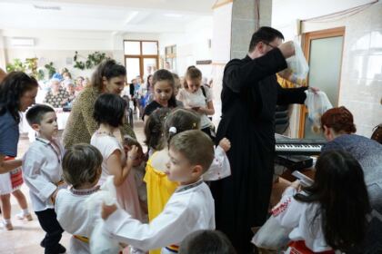 Activităţi la Centrului multifuncţional de servicii sociale „Speranţe pentru vârsta a III-a“ din Galaţi – fotografia 13
