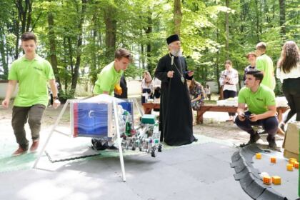Sărbătoarea Preasfintei Treimi în pădurea Buciumenilor – fotografia 45