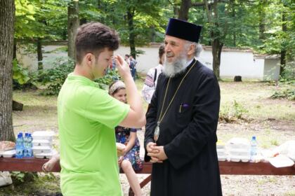 Sărbătoarea Preasfintei Treimi în pădurea Buciumenilor – fotografia 46