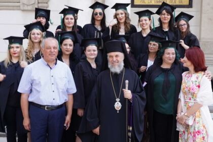 Te Deum pentru absolvenţii Facultăţii de Medicină şi Farmacie din Galaţi – fotografia 11