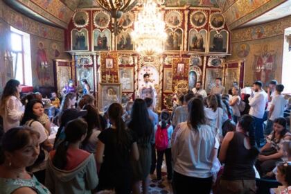 180 de tineri au participat la Tabăra de vară din localitatea Bereşti-Târg, judeţul Galaţi – fotografia 13