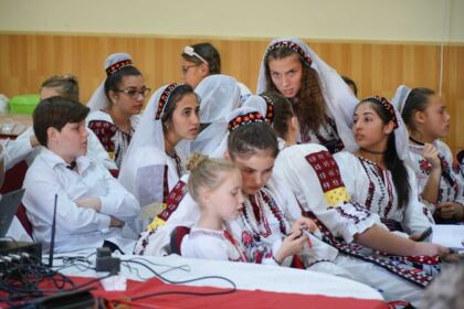 Concert dedicat Zilei Naționale a Portului Tradițional în Eparhia Dunării de Jos – fotografia 9