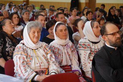 Concert dedicat Zilei Naționale a Portului Tradițional în Eparhia Dunării de Jos – fotografia 11