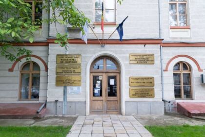 Sesiune de Comunicări Ştiinţifice la Galaţi – fotografia 1