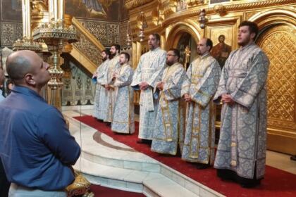 Activitate filantropică la Catedrala Arhiepiscopală din Galaţi în Duminica slăbănogului de la Vitezda – fotografia 6