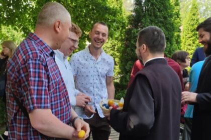 Activitate filantropică la Catedrala Arhiepiscopală din Galaţi în Duminica slăbănogului de la Vitezda – fotografia 14