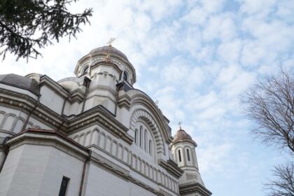 Activităţi social-filantropice la Duminica Înfricoşătoarei Judecăţi în Arhiepiscopia Dunării de Jos – fotografia 1