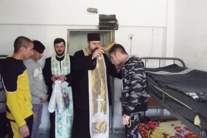 Activităţi social-filantropice la Duminica Înfricoşătoarei Judecăţi în Arhiepiscopia Dunării de Jos – fotografia 5
