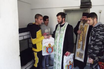 Activităţi social-filantropice la Duminica Înfricoşătoarei Judecăţi în Arhiepiscopia Dunării de Jos – fotografia 6