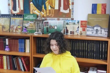 „Îţi mulţumesc, Mamă!“, în versuri emoţionante şi duioase – fotografia 7
