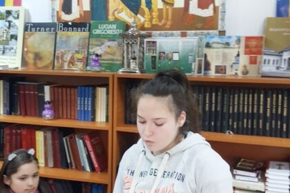 „Îţi mulţumesc, Mamă!“, în versuri emoţionante şi duioase – fotografia 10