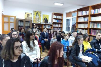 „Îţi mulţumesc, Mamă!“, în versuri emoţionante şi duioase – fotografia 20