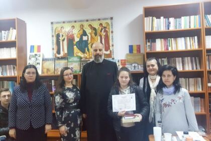 „Îţi mulţumesc, Mamă!“, în versuri emoţionante şi duioase – fotografia 22