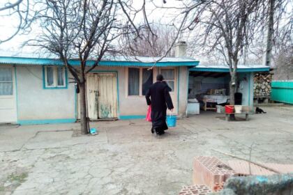 Activităţi pastoral-misionare, medicale şi social-filantropice în satele din Eparhia Dunării de Jos – fotografia 11