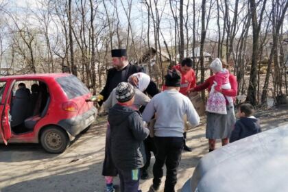Activităţi pastoral-misionare, medicale şi social-filantropice în satele din Eparhia Dunării de Jos – fotografia 9