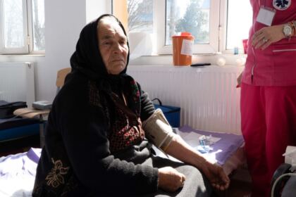 Activităţi pastoral-misionare, medicale şi social-filantropice în satele din Eparhia Dunării de Jos – fotografia 1
