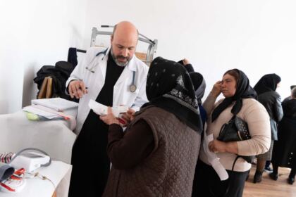 Activităţi pastoral-misionare, medicale şi social-filantropice în satele din Eparhia Dunării de Jos – fotografia 11