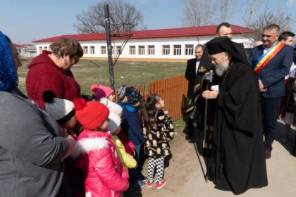 Activităţi pastoral-misionare, medicale şi social-filantropice în satele din Eparhia Dunării de Jos – fotografia 1