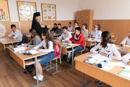 Activităţi pastoral-misionare, medicale şi social-filantropice în satele din Eparhia Dunării de Jos – fotografia 5