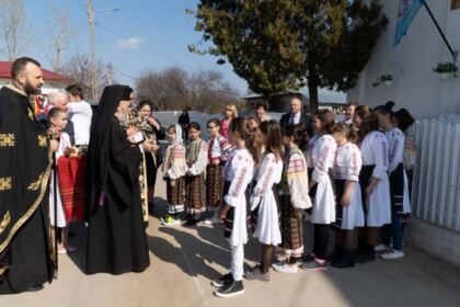 Activităţi pastoral-misionare, medicale şi social-filantropice în satele din Eparhia Dunării de Jos – fotografia 10