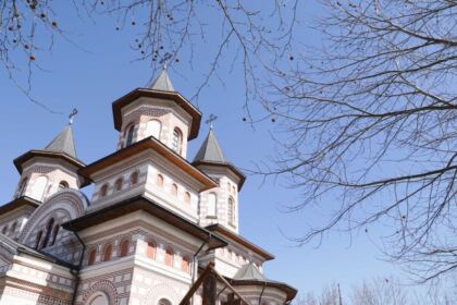 „Marşul pentru viaţă“ în Arhiepiscopia Dunării de Jos – fotografia 1