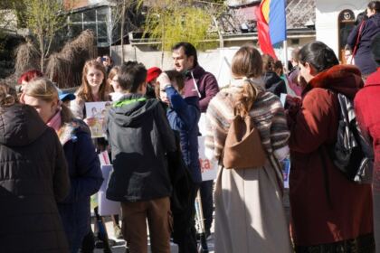 „Marşul pentru viaţă“ în Arhiepiscopia Dunării de Jos – fotografia 17