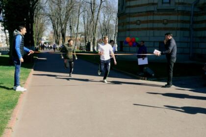 „Marşul pentru viaţă“ în Arhiepiscopia Dunării de Jos – fotografia 26