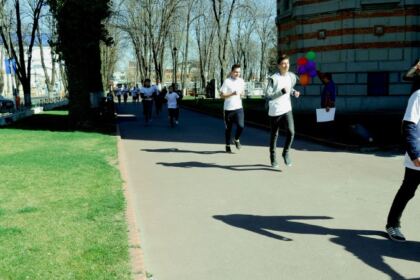 „Marşul pentru viaţă“ în Arhiepiscopia Dunării de Jos – fotografia 27