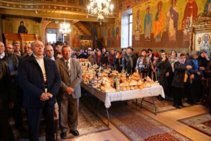Istorica biserică Buna Vestire din Galaţi şi-a sărbătorit hramul – fotografia 3