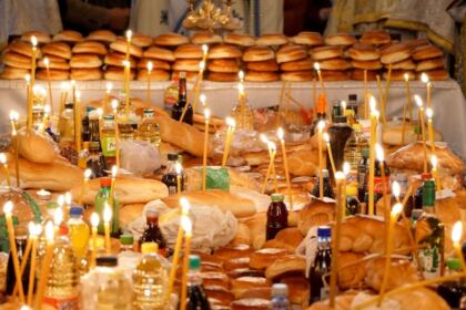 Istorica biserică Buna Vestire din Galaţi şi-a sărbătorit hramul – fotografia 9