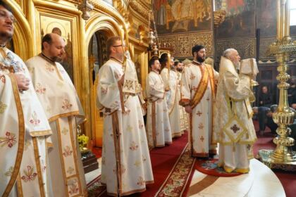 25 de tineri cu autism au fost prezenți astăzi la Catedrala Arhiepiscopală din Galați – fotografia 8