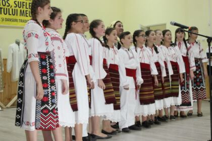 Festival de cântece, jocuri şi meşteşuguri tradiţionale în Protopopiatul Covurlui, judeţul Galaţi – fotografia 30