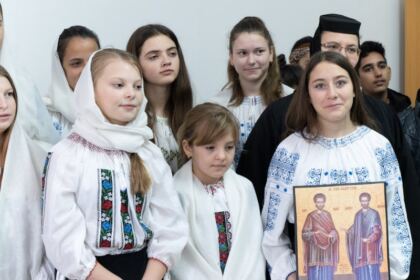 Centrul de asistenţă medicală „Sfinţii Doctori fără de arginţi Cosma şi Damian“ din Galaţi şi-a sărbătorit ocrotitorii spirituali – fotografia 18